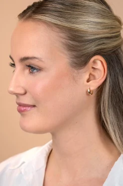 13mm ZINZI Gold 14 krt gouden oorringen met luxe klapsluiting 13mm x 2mm vierkante buis ZGO570