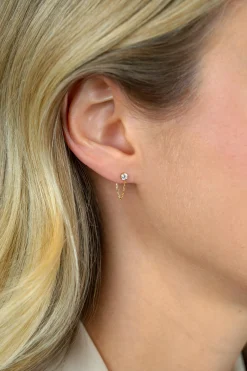 12mm ZINZI Gold 14 krt gouden oorstekers met ketting en ronde witte zirkonia ZGO552
