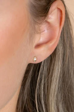4,5mm ZINZI Gold 14 krt gouden oorstekers met druppelvormige witte zirconia in bewerkt kastje ZGO559