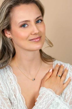 11mm ZINZI gold plated zilveren geometrische oorstekers met lichtblauwe, petrolblauwe en witte zirkonia's ZIO2897