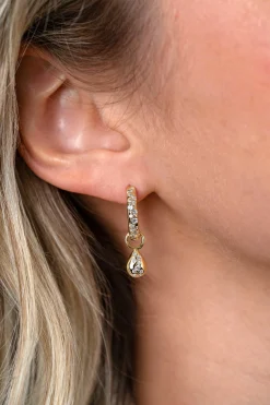 6mm ZINZI gold plated zilveren oorbedels in druppelvorm speels bezet met witte zirkonia's ZICH2871 (zonder oorringen)