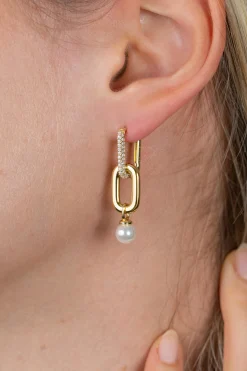 23mm ZINZI goldplated zilveren oorbedels met een langwerpige stoere schakel en witte parel ZICH2821G (zonder oorringen)