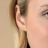 21mm ZINZI gold plated zilveren oorstekers half rond gezet met Infinity schakels, 3mm breed ZIO2591