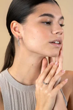 19mm ZINZI zilveren oorbedels met trendy ovale schakels, schitterend bezet met witte zirconia's ZICH2552 (zonder oorringen)