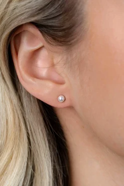 4mm ZINZI zilveren oorknoppen wit parel ZIO1318