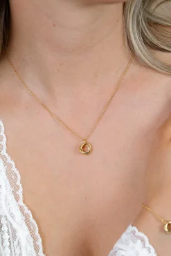 ZINZI gold plated zilveren collier 45cm met hanger van drie verbonden ringen (knoop-stijl) ZIC2890G