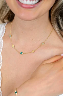 ZINZI gold plated zilveren ketting 45cm met drie vierkante kleurstenen in zachte groentinten, afgewisseld met ronde structuurelementen ZIC2904