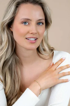 ZINZI gold plated zilveren tennis armband 2,1mm breed met rijzetting witte zirconia's ZIA2892