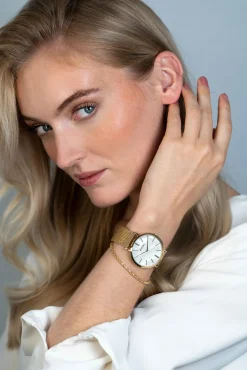 ZINZI Retro horloge witte parelmoer wijzerplaat en geelgoudkleurige stalen kast stalen mesh band geelgoudkleurig 38mm extra dun ZIW448M