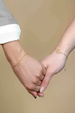 ZINZI set van 2 gold-plated zilveren armbanden met 2 verbonden hartjes 17,5-19,5cm ZIA2513G-SET