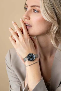 ZINZI Twenty horloge met oceaan blauwe wijzerplaat, stalen kast 34mm en stalen meshband ZIW2053
