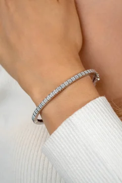 ZINZI zilveren bangle armband 4mm breed, bezet met witte zirkonia's  60mm ZIA2686