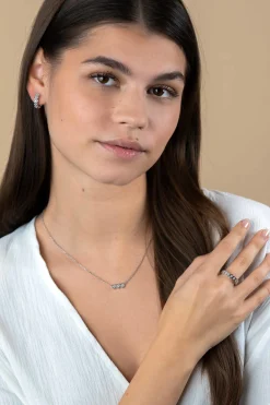 ZINZI zilveren brede ring met zeshoeksvormen, bezet met witte zirconia's ZIR2543