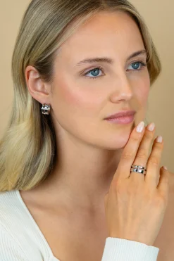 ZINZI zilveren multi-look ring (9mm breed) met 2 banen en verbonden staafje met witte zirkonia’s ZIR2728