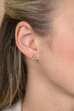 Zinzi zilveren oorknoppen 14K geel verguld rond 4mm wit ZIO1177G