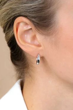 Zinzi zilveren oorringen 15 x 3mm glad met luxe klapsluiting ZIO191