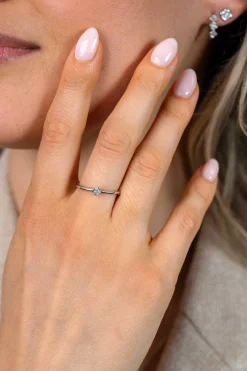ZINZI zilveren ring met roosvorm (4mm), bezet met een witte zirkonia ZIR2872